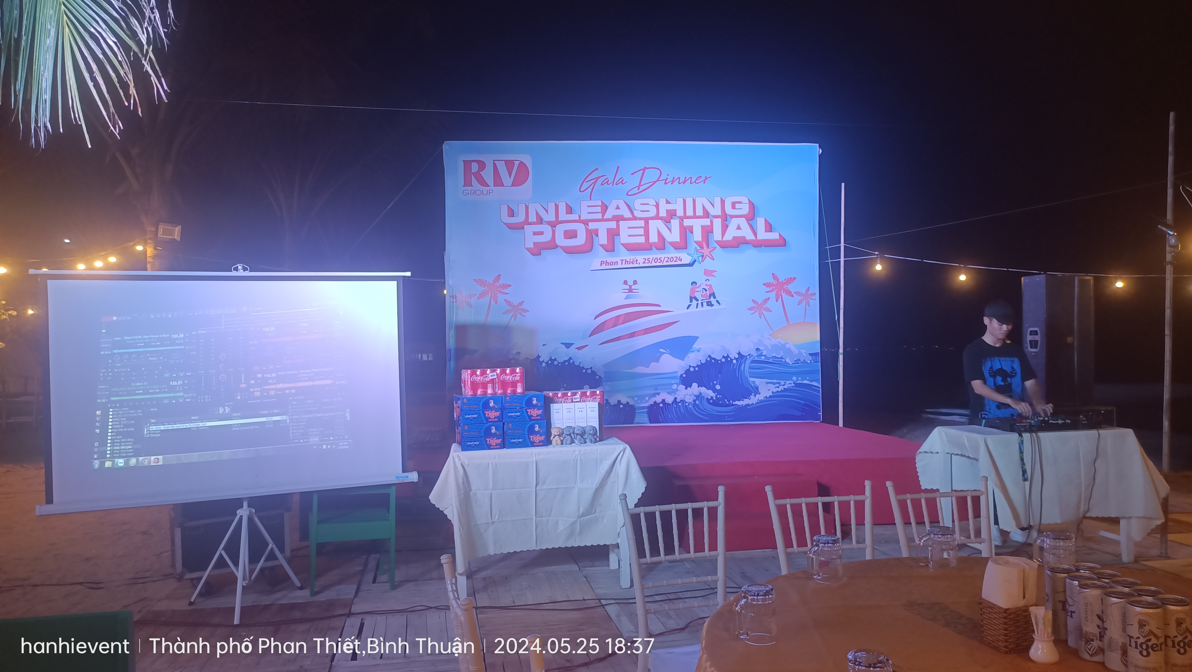 Âm thanh ánh sáng sân khấu backdrop gala dinner trọn gói Phan Thiết Bình Thuận