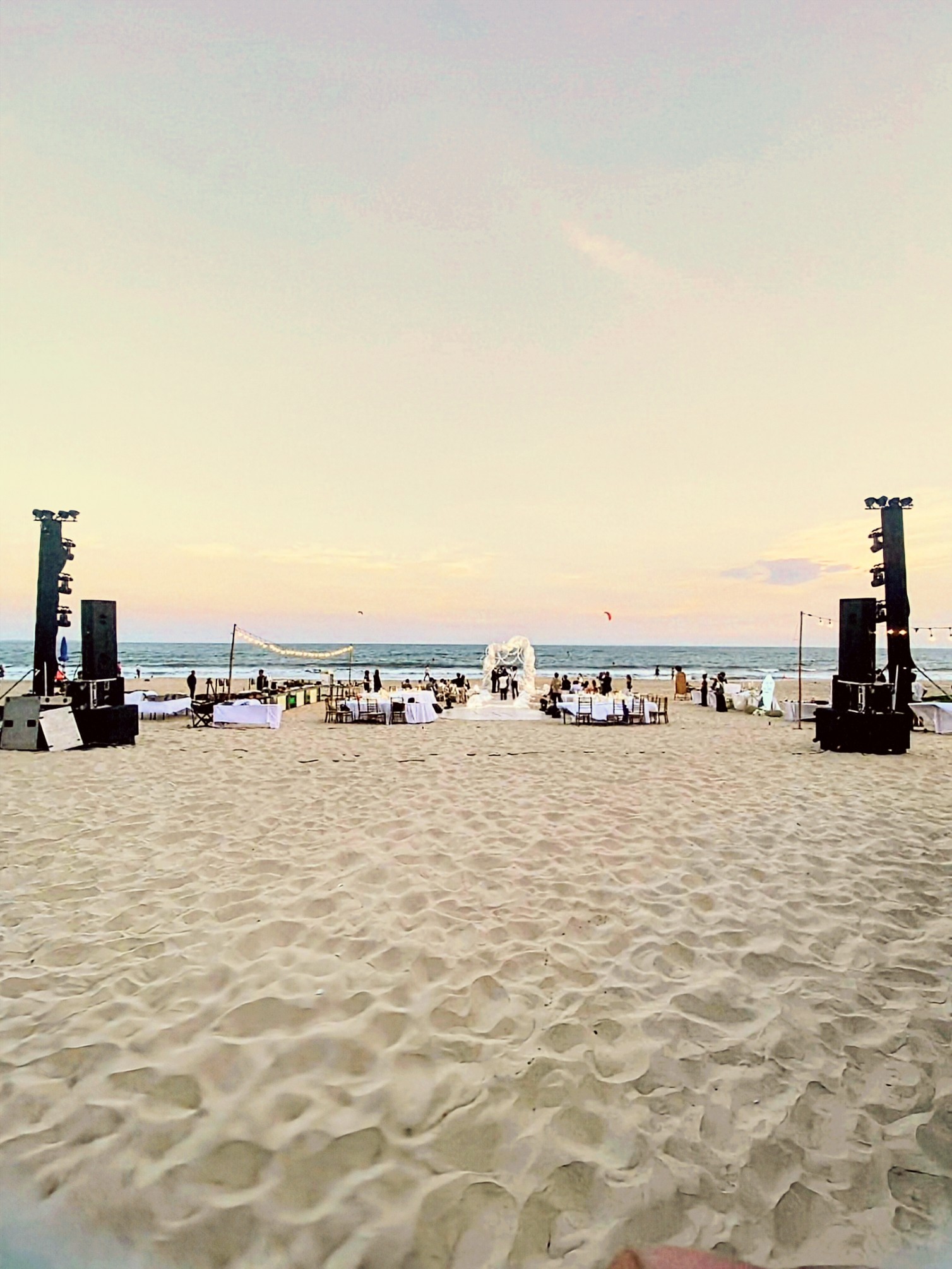 dịch vụ âm thanh ánh sáng tiệc cưới ngoài bãi biển tại Mũi Né, Kê Gà, Tiến Thành, Phan Thiết, Bình Thuận