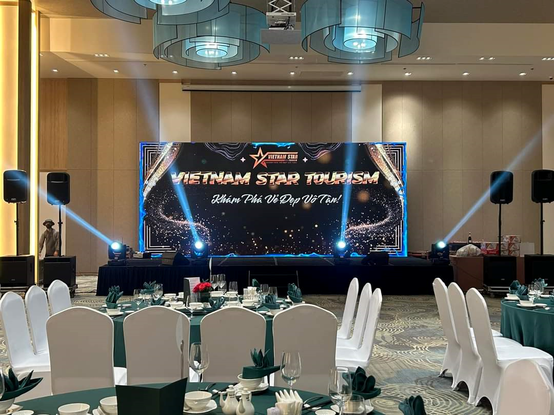 Trọn gói thiết bị âm thanh ánh sáng, màn hình led gala dinner tại resort Phan Thiết Bình Thuận