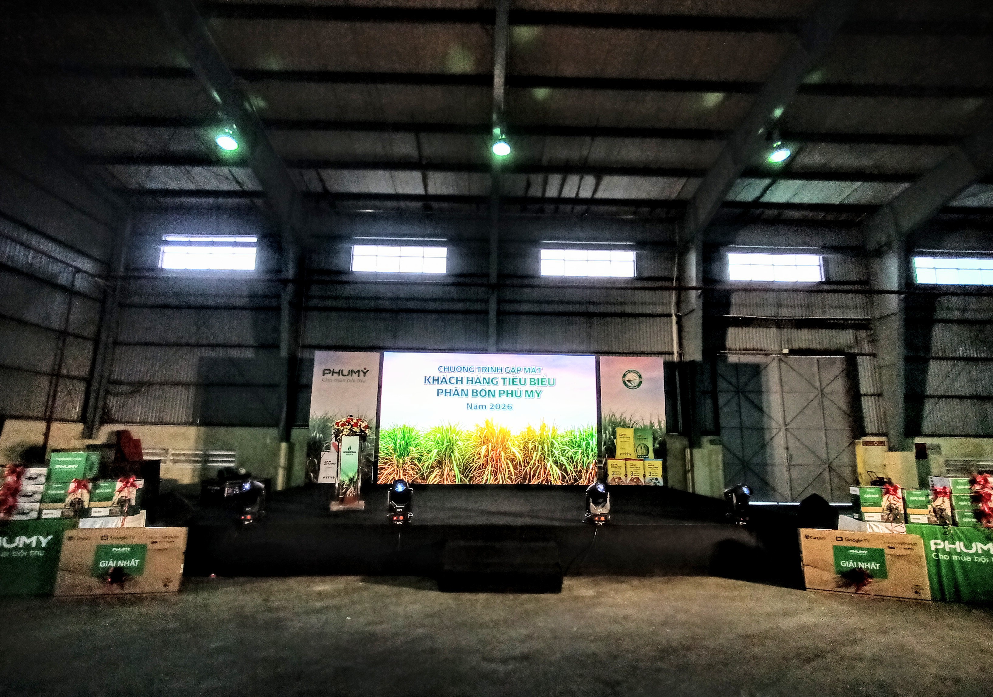 Âm Thanh Ánh Sáng Phan Thiết | Sân Khấu – Màn Hình LED Ninh Thuận, Ninh Chữ, Mũi Né Uy Tín