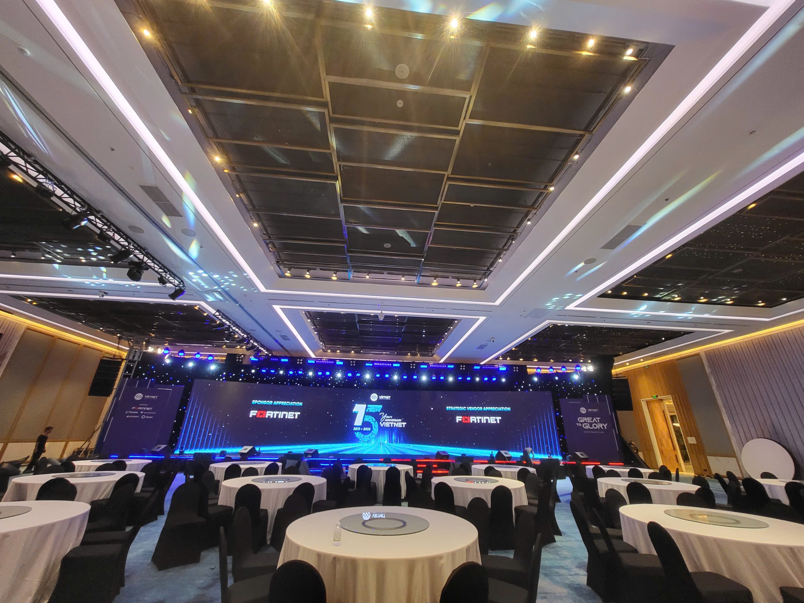 Cung Cấp, Cho Thuê Âm Thanh Ánh Sáng Gala Dinner Phan Thiết, Mũi Né, Ninh Thuận, Ninh Chữ, Vĩnh Hy Trọn Gói