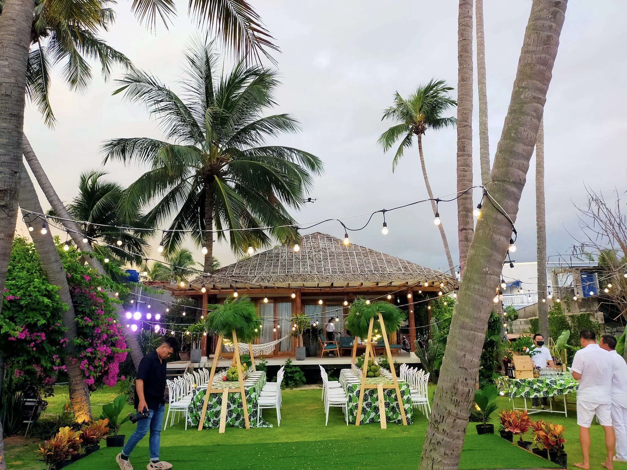 Tổ chức tiệc Pool Party chuyên nghiệp | Tổ chức sự kiện chuyên nghiệp Hà Nhí Event
