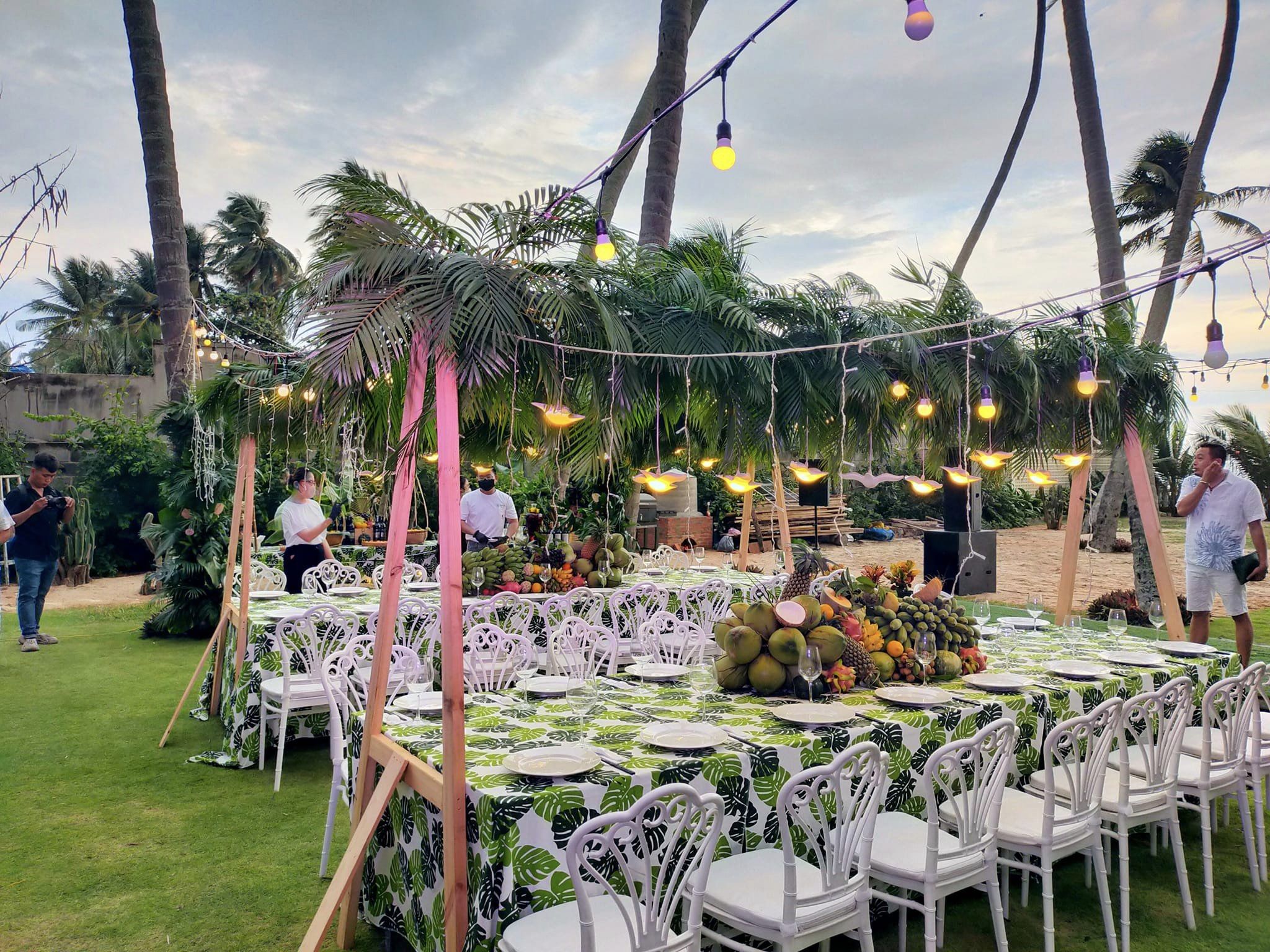 Tổ chức tiệc Pool Party chuyên nghiệp | Tổ chức sự kiện chuyên nghiệp Hà Nhí Event