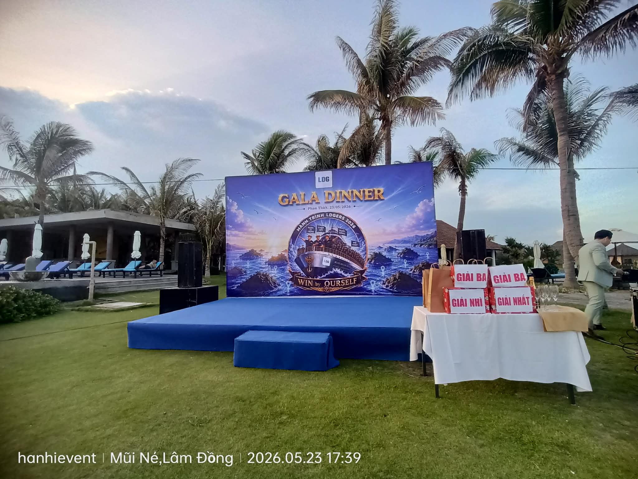 Combo Trọn Gói Cung Cấp, Cho Thuê Âm Thanh Ánh Sáng Sân Khấu Gala Dinner Phan Thiết Mũi Né Kê Gà Ninh Thuận Giá Rẻ Uy Tín