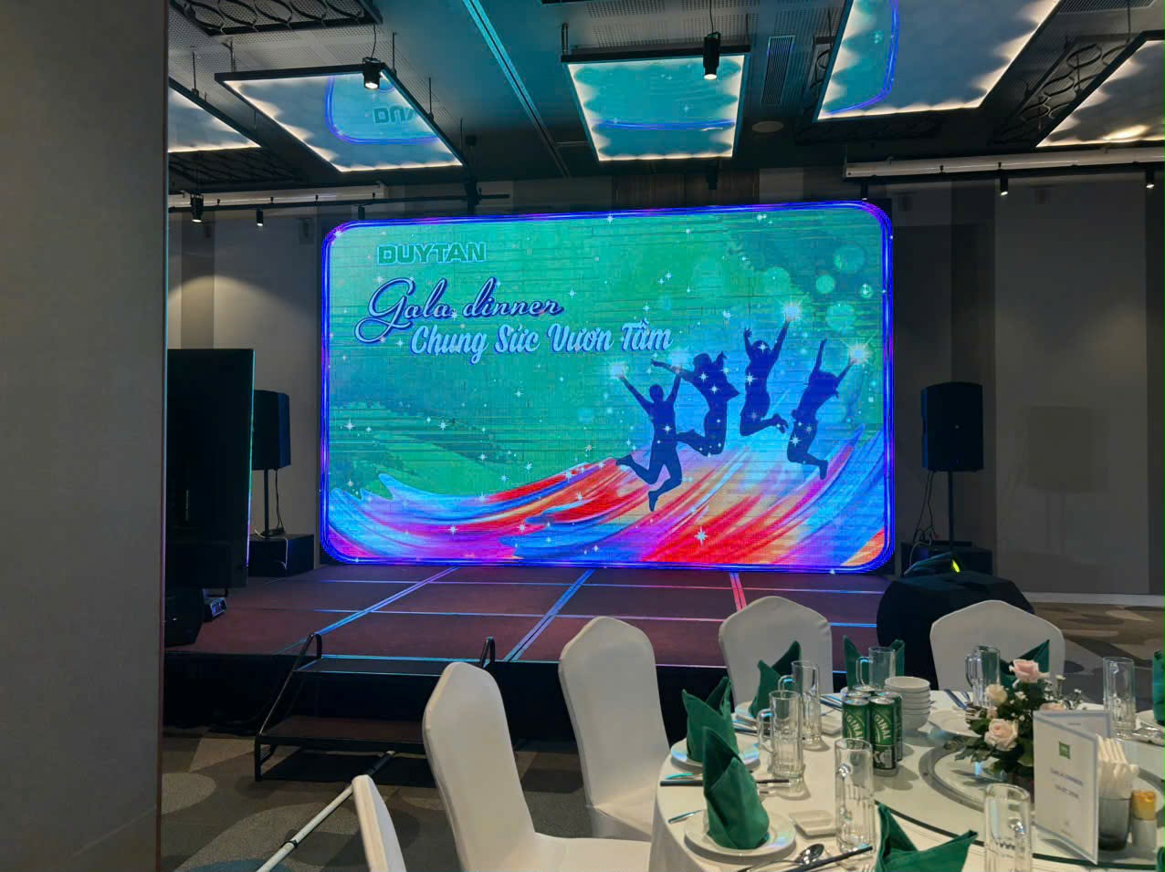 Cung Cấp, Cho Thuê Âm Thanh Ánh Sáng Sân Khấu Màn Hình LED Gala Dinner Ballroom Tại Phan Thiết Mũi Né Kê Gà Ninh Thuận Ninh Chữ Vĩnh Hy