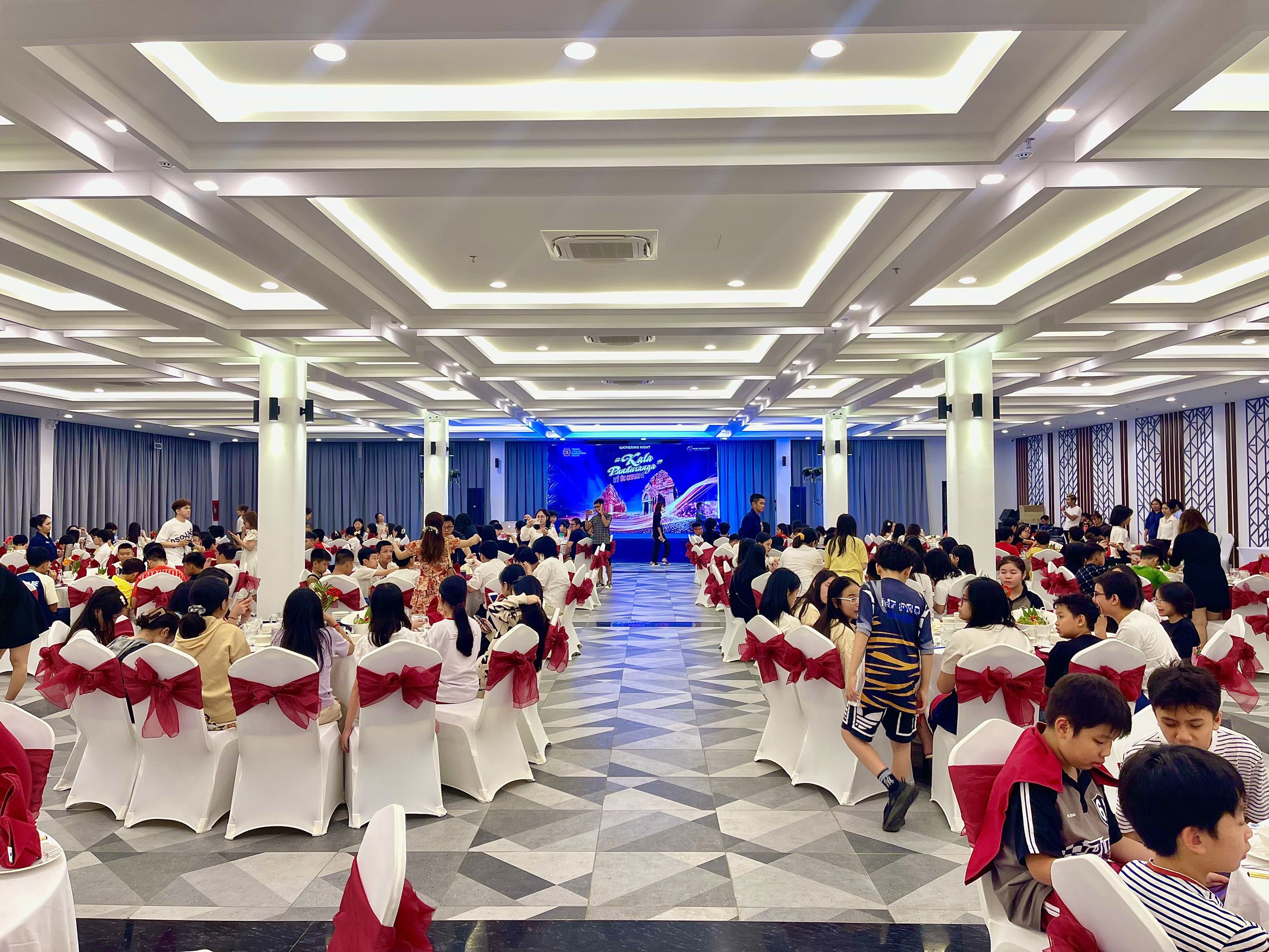 Tổ chức gala dinner tại resort asteria Mũi Né Phan Thiết Bình Thuận chuyên nghiệp