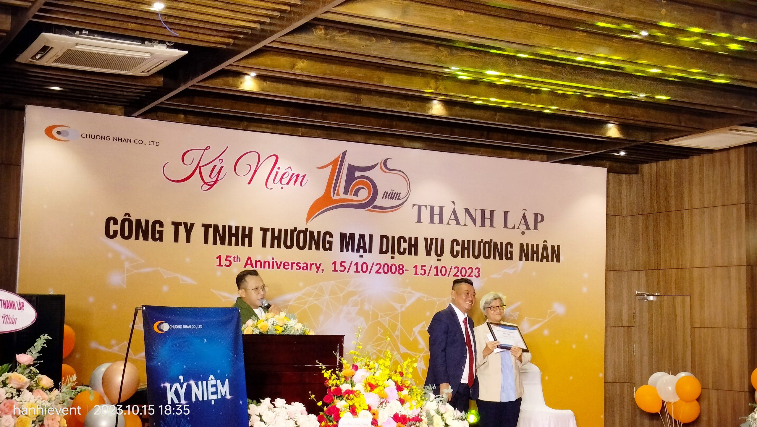 Tổ chức lễ kỉ niệm thành lập công ty tại Phan Thiết