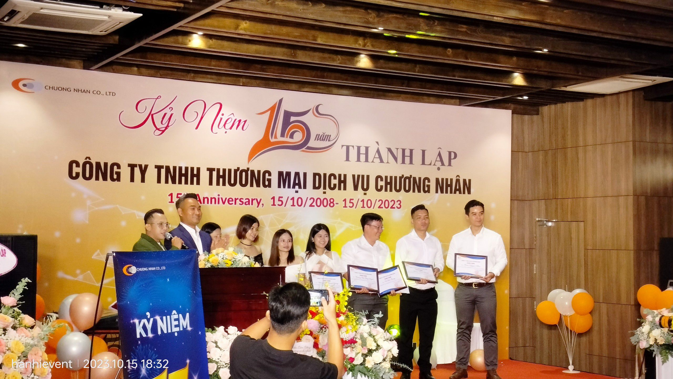 Tổ chức sự kiện kỉ niệm thành lập công ty tại Bình Thuận