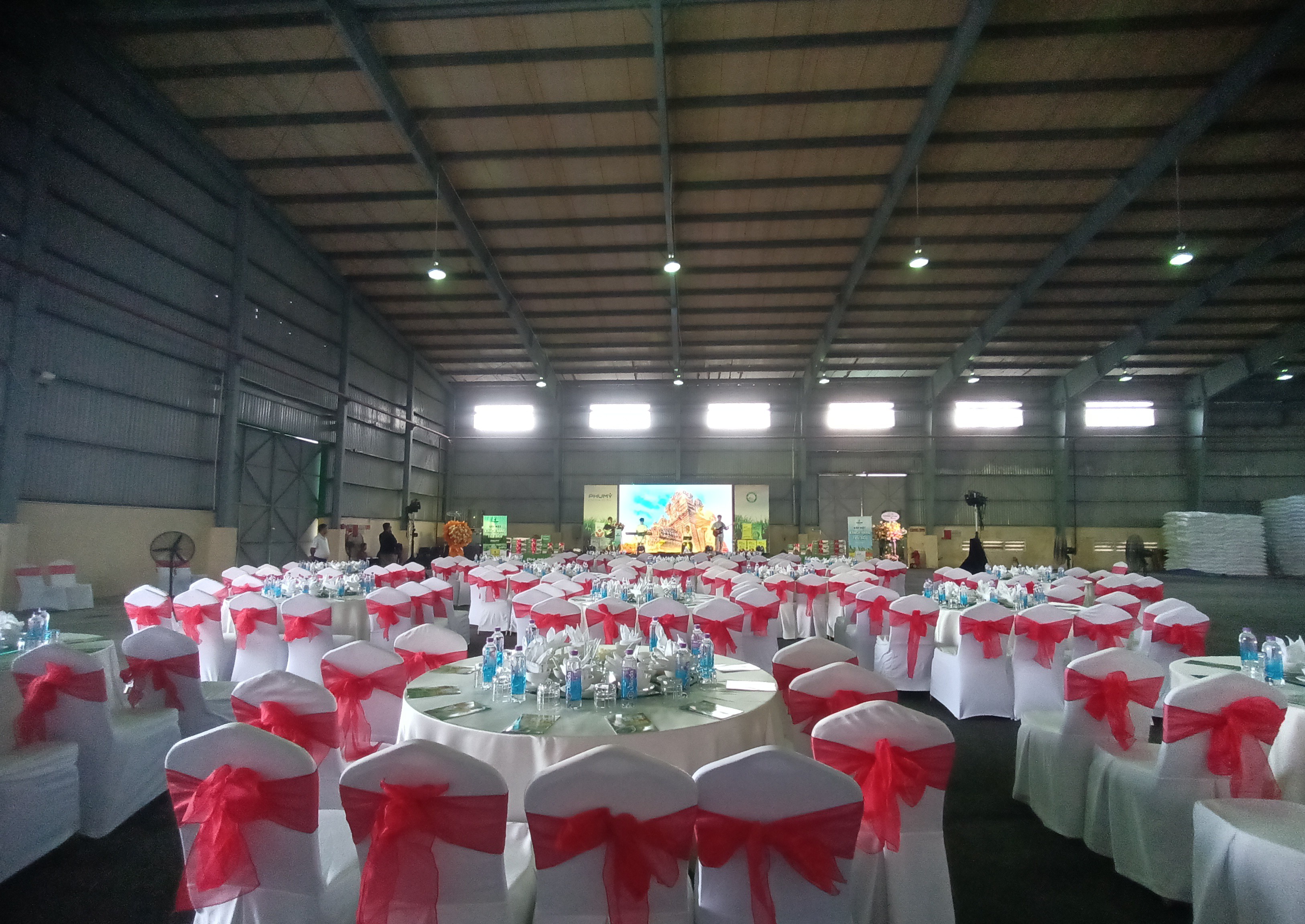 trọn gói sự kiện âm thanh ánh sáng, sân khấu, màn hình led Ninh Thuận, Bình Thuận